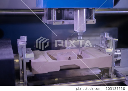 Automated milling machine cutting wooden workpiece from wood pulp 103123338