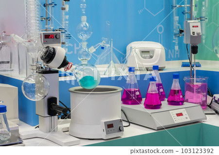 Laboratory equipment - magnetic mixer and rotary evaporator 103123392