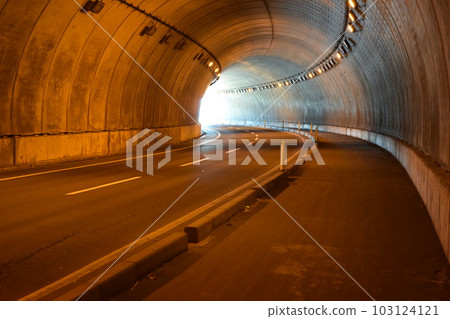 Coastal road shelter 103124121