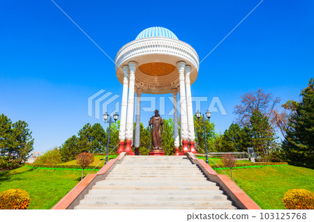 Alisher Navoiy monument in Tashkent, Uzbekistan 103125768
