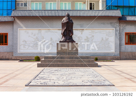 Confucius monument in Chinese Garden, Samarkand Confucius monument in Chinese Garden, Samarkand 103126192