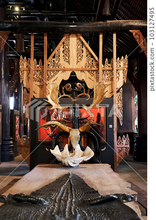 Interior of the Black Temple's Hall with Gallery of Paintings 103127495