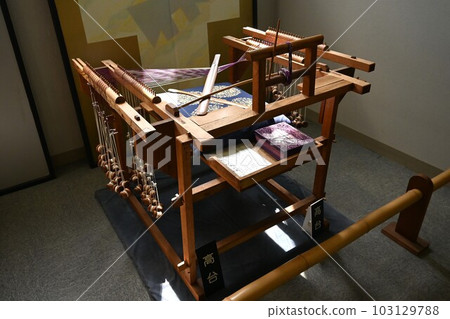 Traditional craft "Igakumihimo" 103129788