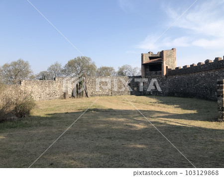 Castello dei Maltraverso is a medieval castle in Montebello Vicentino 103129868