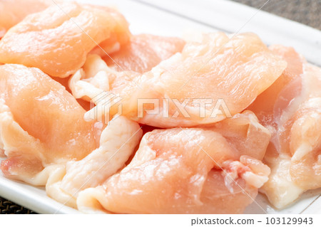 雞肩向上。 103129943