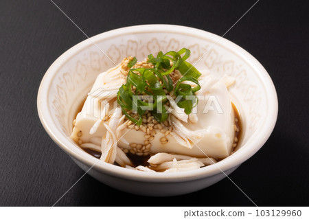 Spicy chilled tofu and chicken fillet Spicy chilled tofu and chicken fillet 103129960