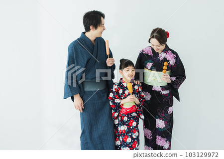 Yukata family Yukata family 103129972