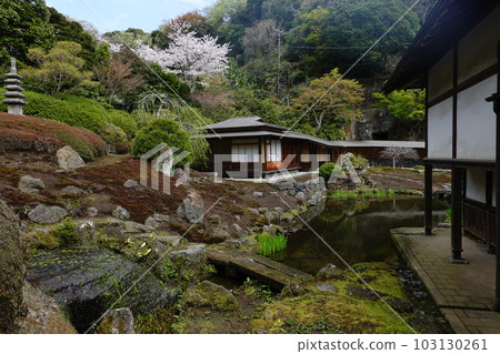 Kaizoji Kaizoji 103130261