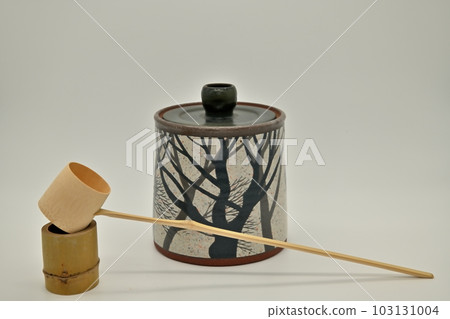 除了茶水手指外，它還用作花瓶。 103131004