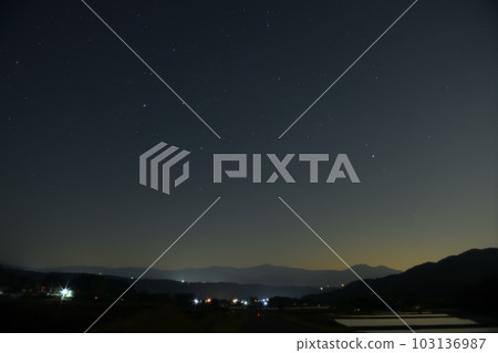 Shiratori constellation rising in the eastern sky in Hakushu-cho, Hokuto City Shiratori constellation rising in the eastern sky in Hakushu-cho, Hokuto City 103136987