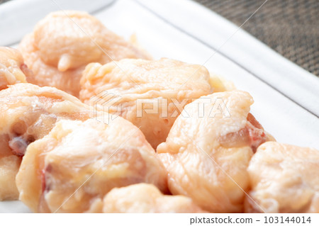 Bonjiri (tail) up. Before processing. Bonjiri (tail) up. Before processing. 103144014