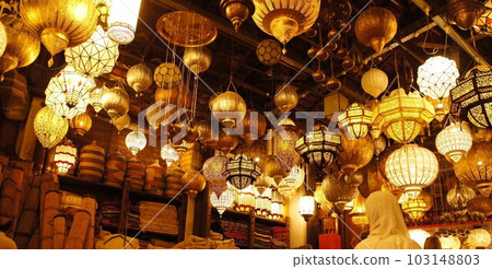 Lampshade in the souk [Morocco, Marrakech] 103148803