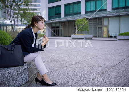 焦慮的OL 103150234