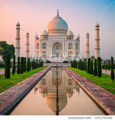 Taj Mahal marble mausoleum, Agra Taj Mahal marble mausoleum, Agra 103150260