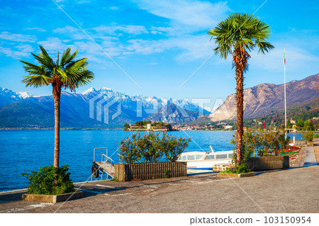 Stresa town, Lago Maggiore Lake 103150954