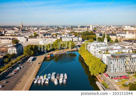 Boats on Erdre river, Nantes Boats on Erdre river, Nantes 103151044