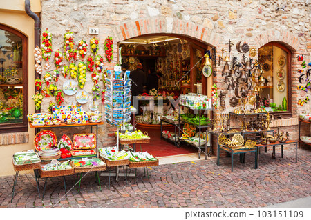 Souvenir shop in Sirmione, Italy Souvenir shop in Sirmione, Italy 103151109