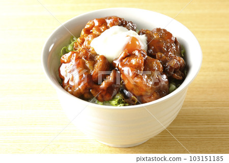 半熟蛋蓋飯 半熟蛋蓋飯 103151185