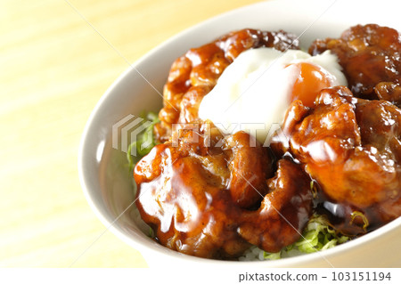 半熟蛋蓋飯 半熟蛋蓋飯 103151194