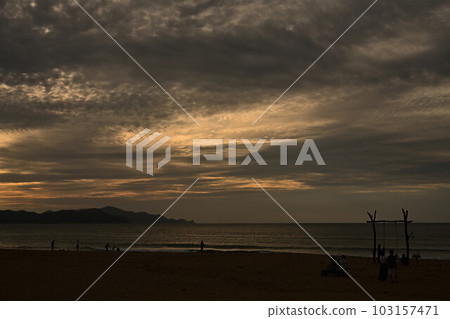 從日落海岸 從日落海岸 103157471