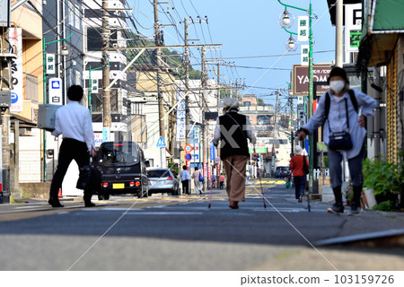 Everyday scenery on the Enoden street in Koshigoe, Kamakura Everyday scenery on the Enoden street in Koshigoe, Kamakura 103159726