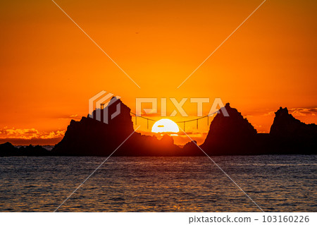 （神奈川縣）曼祖魯半島和三石海岸的日出 103160226