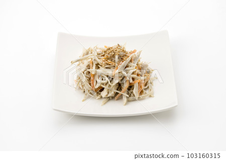 Burdock and chicken fillet salad Burdock and chicken fillet salad 103160315