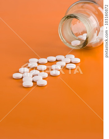 Pills 103160872