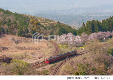 Shinpei going back to Ohata Station Shinpei going back to Ohata Station 103160977