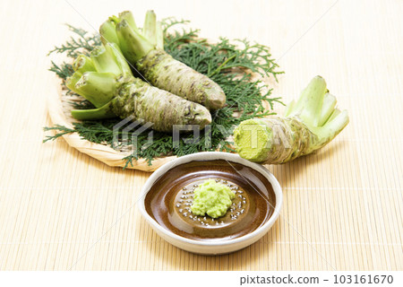 磨碎的芥末 103161670