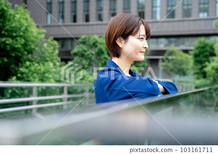 女商人 女商人 103161711