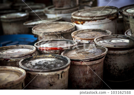 old plastic paint cans 103162588