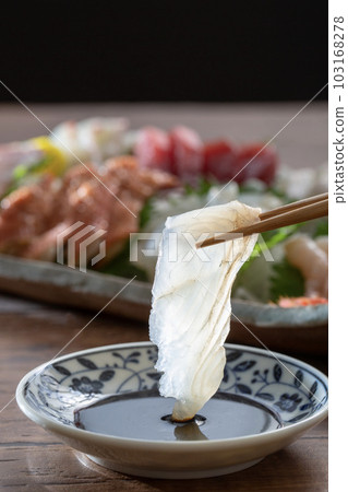 Flounder sashimi, flounder, flounder Flounder sashimi, flounder, flounder 103168278