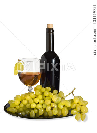 A beautiful bunch of green grapes A beautiful bunch of green grapes 103169731