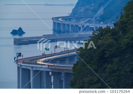 Niigata Prefecture / Oyashirazu / Koshirazu Fourth Generation Road (Hokuriku Expressway) 103170264