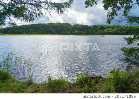 女神湖，夏日高原湖景 103171889