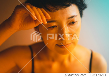 女生 女孩 女性 103174211