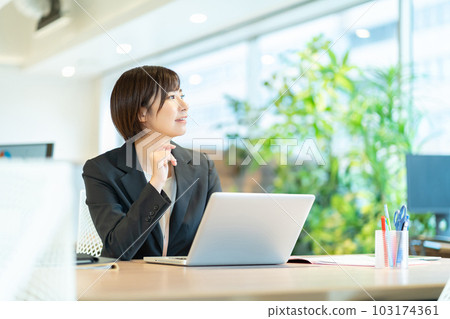 OL business woman doing desk work Photography cooperation: WEEK Shibadaimon (Sun Frontier Fudousan) OL business woman doing desk work Photography cooperation: WEEK Shibadaimon (Sun Frontier Fudousan) 103174361