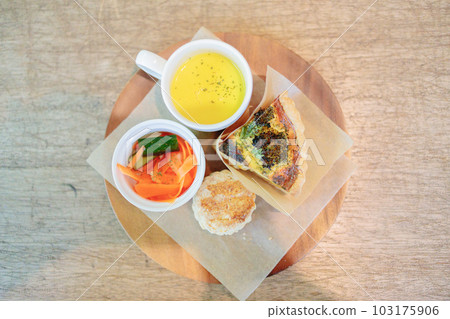 quiche, scones and soup 103175906