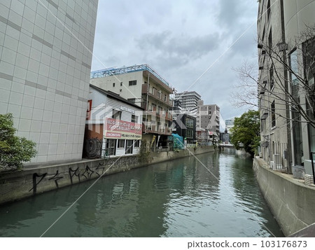 The Hakata River, which flows through the city of Fukuoka The Hakata River, which flows through the city of Fukuoka 103176873