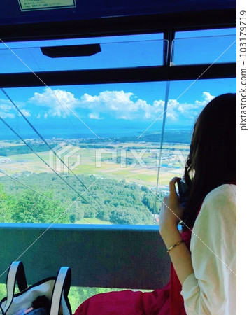 初夏的少女逃避現實之旅 103179719