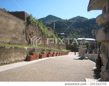 China, Xian, Tang Dynasty mud wall China, Xian, Tang Dynasty mud wall 103183770