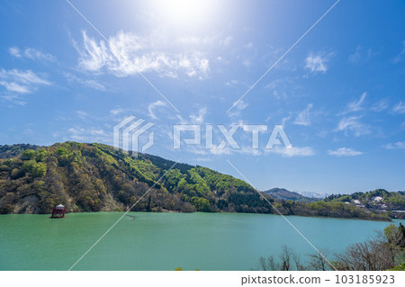 Lake Shirakawa Iide Town, Yamagata Prefecture 103185923