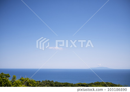 Blue sky and sea material 103186890