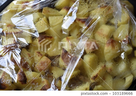 Chicken potatoes baked in a bag. Baked potatoes. 103189666
