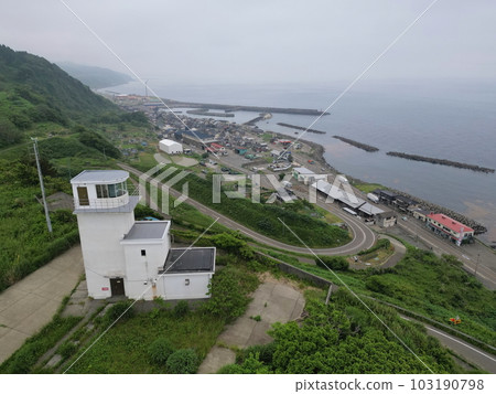 新潟上越鳥隱岬燈塔（無人機航拍） 103190798