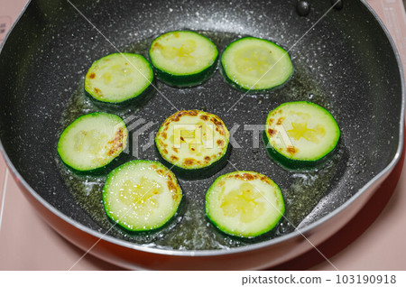 toasted zucchini 103190918