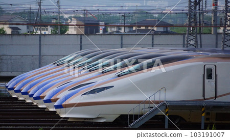 Morning 4 on the Hokuriku Shinkansen 103191007