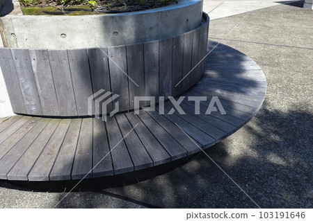 [木凳椅] 公園小憩用的木椅 103191646