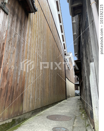 The retro townscape of Sakoshi, Ako City, Hyogo Prefecture 103192125